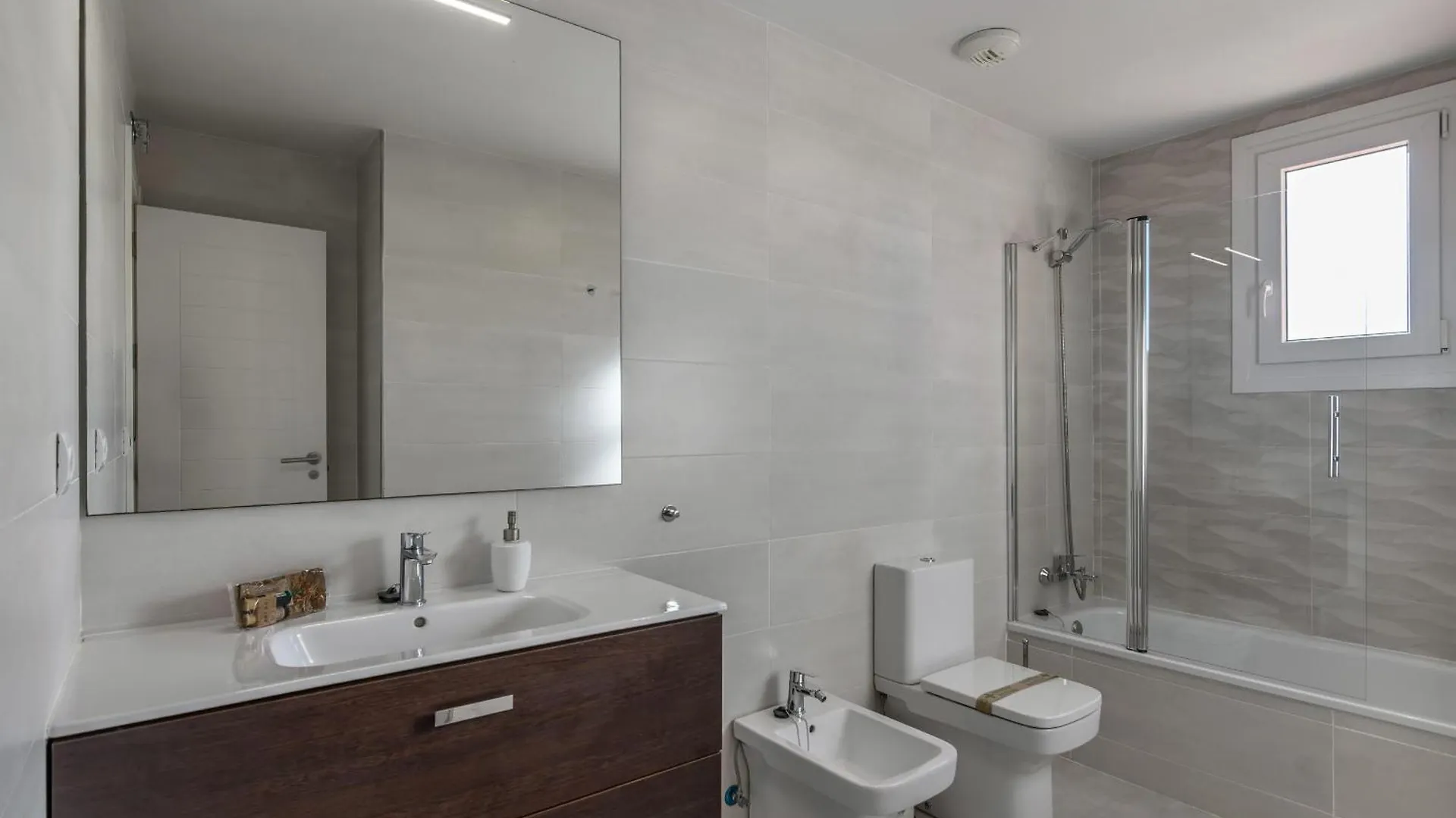 Apartment Las Arenas Atico By H - Playa De Los Haraganes Hlha245P97 Isla Canela Spain